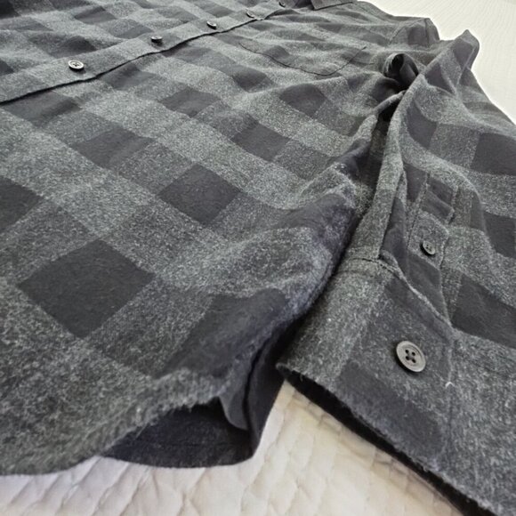 Calvin Klein Flannel Shirt Men's M Medium Black Check Long Sleeve EUC Old Money - Picture 2 of 15